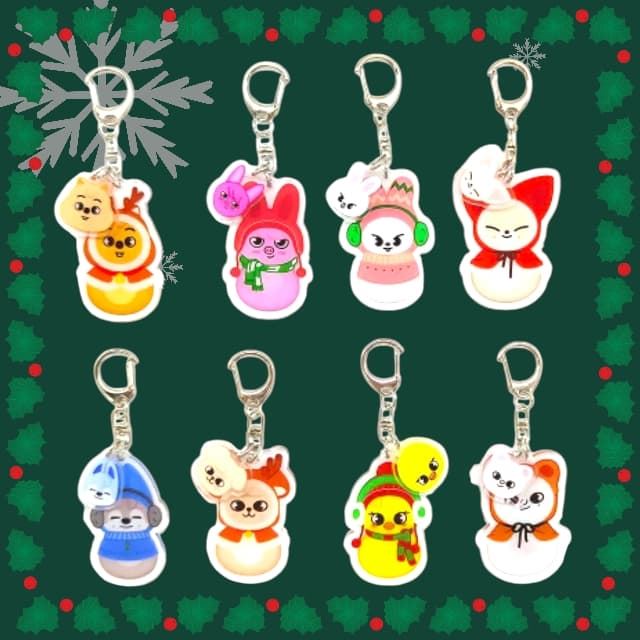 Llaveros Stray Kids de navideño - Imagen 1