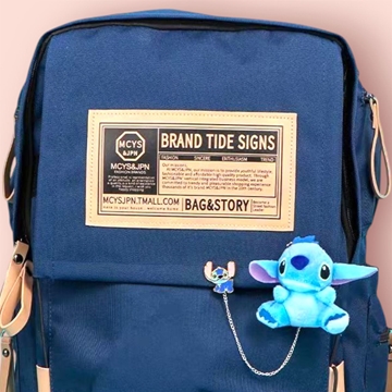 Peluche y chapa con cadena - Imagen 1